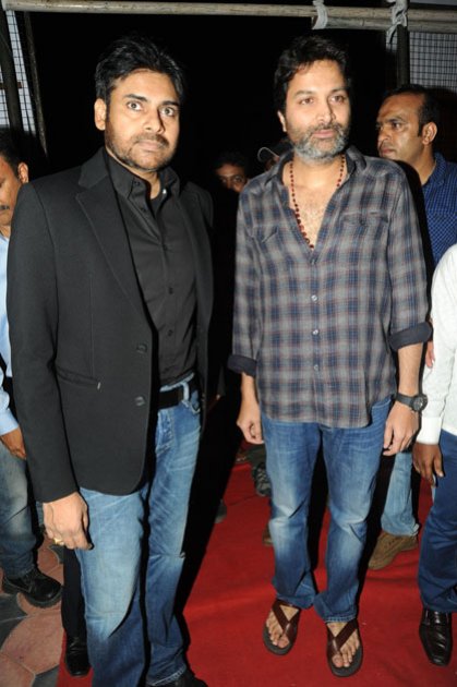 Attarintiki-Daredi-Thank-You-Meeting